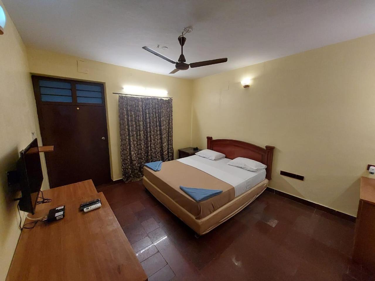 Sea Breeze Beach Resort มหาพลีปุรัม ภายนอก รูปภาพ