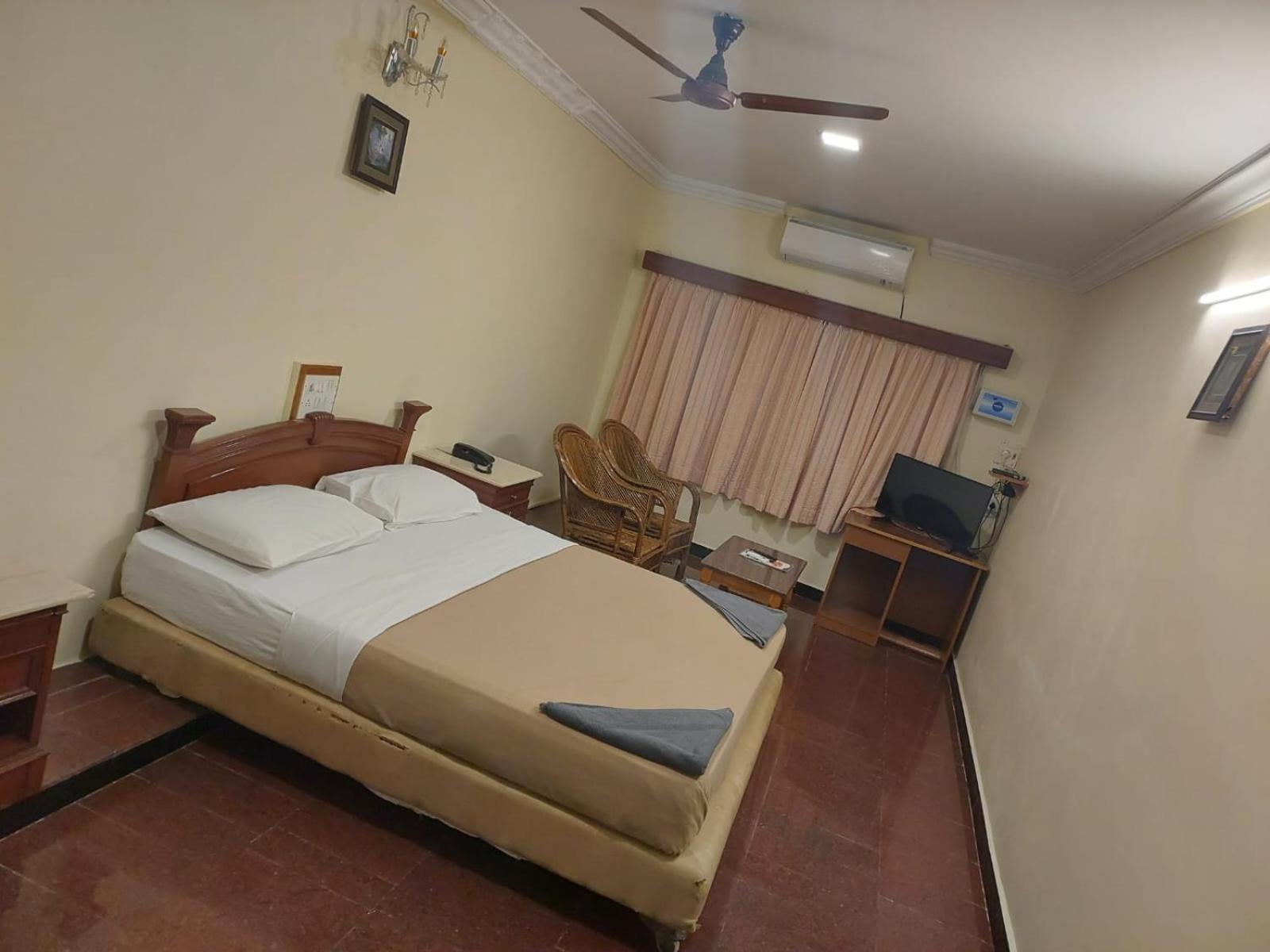 Sea Breeze Beach Resort มหาพลีปุรัม ภายนอก รูปภาพ