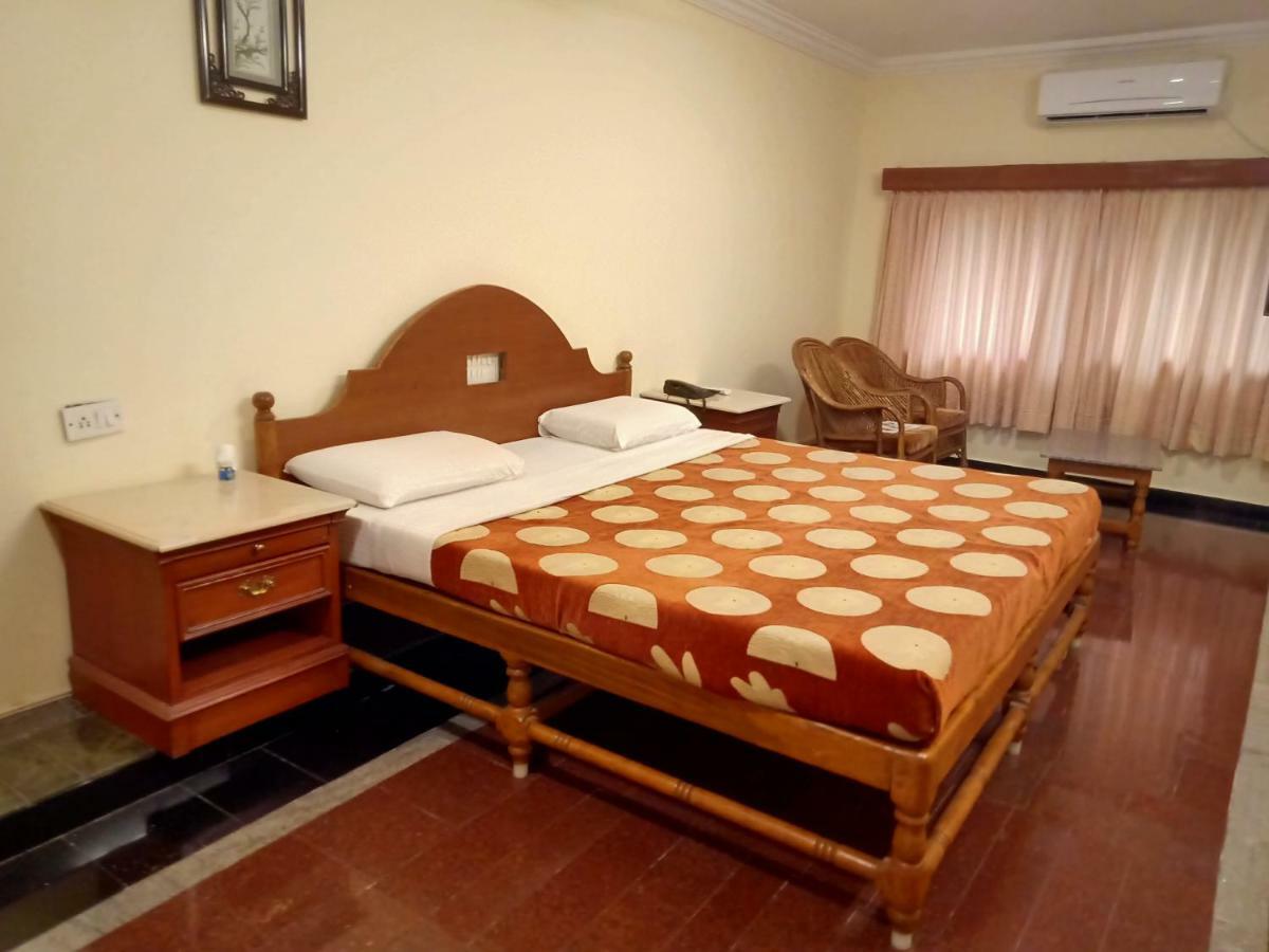 Sea Breeze Beach Resort มหาพลีปุรัม ภายนอก รูปภาพ